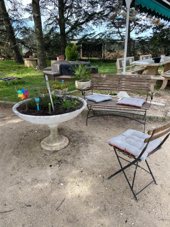 Studio Havre De Paix Au Pont Du Gard Piscine Et Jacuzzi Chez Valerie Payre Vers-Pont-du-Gard Eksteriør billede
